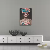 Cuadro Canvas Mujer Flores y Gafas 40x60 cm
