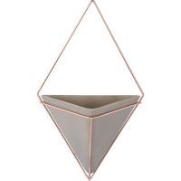 Matera Plástica De Pared Piramidal 10x22x38cm Cemento Y Cobre